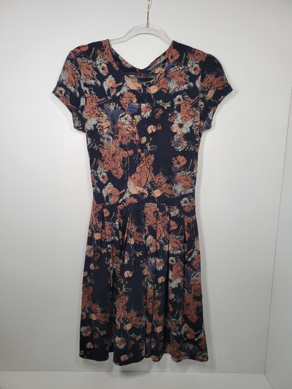 Peruvian Connection Navy Blue Pink Floral Fit N Flare Shortsleeve  Dress Women S
